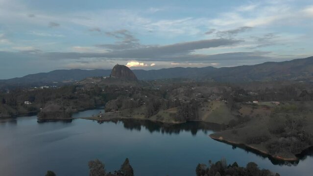 aerial view of the lake and reservoir of pe&ntilde;ol guatap&eacute; with the stone of the pe&ntilde;on in the background