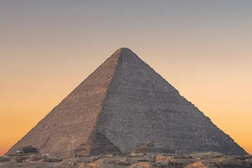 Foto op Canvas A view of the huge pyramid of Cheops, Giza, Egypt at sunrise.   © Nick Brundle