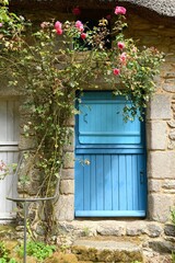 porte bleue