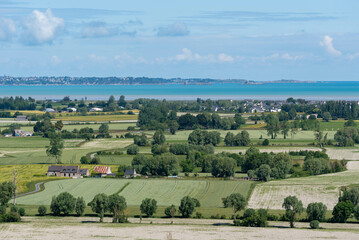 Fototapeta na wymiar View of Cancale and the countryside from the Mont-Dol (Mont-Dol, Ile-et-Vilaine, Bretagne, France)