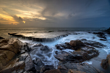 Waterfalls in the middle of the ocean. At the Hang Rai in the Chua mountain resort

