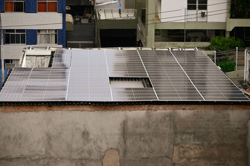 Placas de energia solar © Roberta