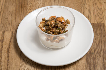 Yogurt with nuts