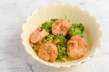 海老とブロッコリーの炒め物