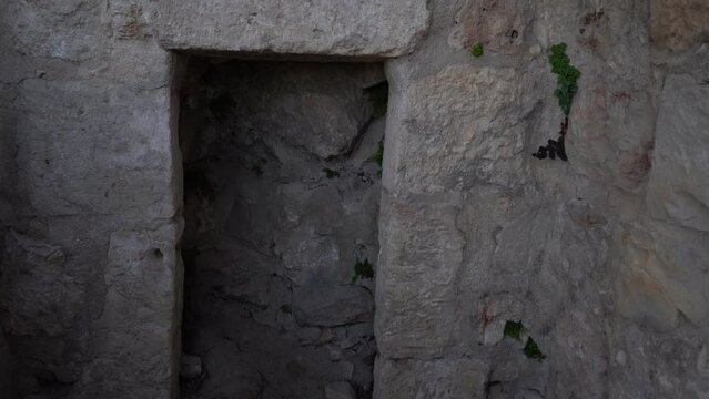 empty tomb easter resurrection israel