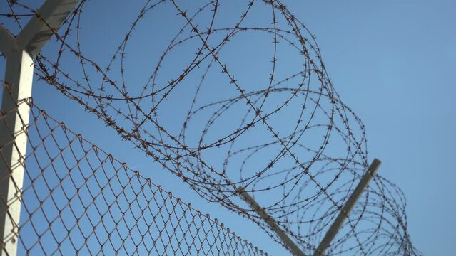 barbed wire fence jerusalem israel ramparts