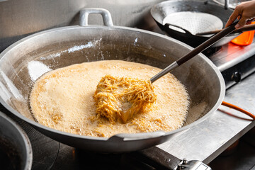 Making Proses Dried potato or potato mustofa (indonesian : Kering Kentang Potato Balado) is the term for dry match-shaped potatoes stir-fried with Indonesian spices.