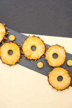 Succulent pineapple slices