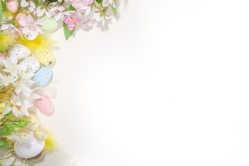 Fototapeta na wymiar Easter holiday background with flowers and eggs