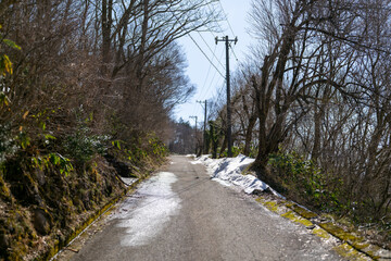 石川県金沢市にある医王山、白兀山を雪山登山している風景 Scenery of snow climbing Mt. Iozen and Mt. Shirahage in Kanazawa City, Ishikawa Prefecture, Japan.