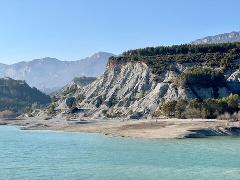 Yesa y Embalse de Yesa