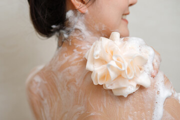 Women use liquid soap to shower to help eliminate bacteria.