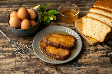 Comida Típica Salvadoreña: Torrejas en miel