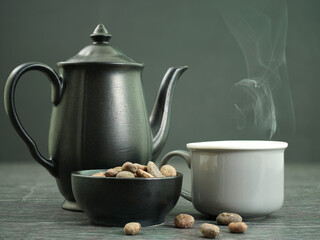 tazza di cioccolata fumante