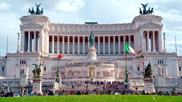 Altare della Patria (Altar of the Fatherland) Rome, Italy alias Monumento Nazionale a Vittorio Emanuele II (National Monument to Victor Emmanuel II) also called Il Vittoriano RAW cinematic