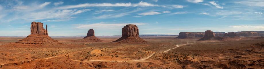 Fototapeta na wymiar Monument Valley with West and East Mittens, from top of valley, Panorama