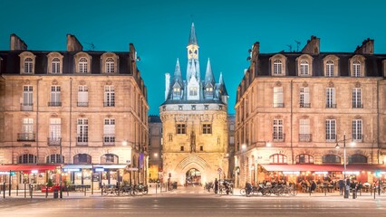 Fototapeta na wymiar Porte Cailhau, Bordeaux, France