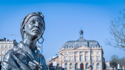 Fototapeta na wymiar Statue Marthe Adélaïde modeste testa, Bordeaux, France 