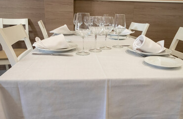 Empty glasses set in restaurant.