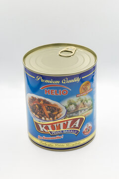 Helio sweet wheat kutia can closeup on white.