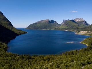 Naklejka premium Majestic Landscape in Bergsbotn, Norway