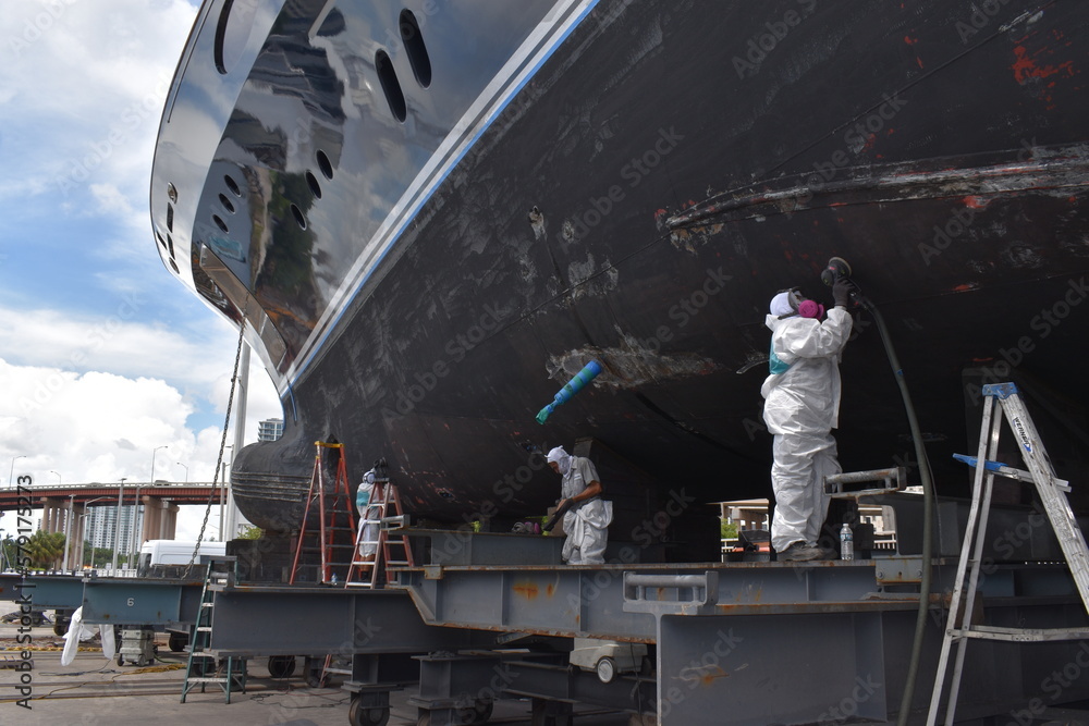 Wall mural shipyard repair