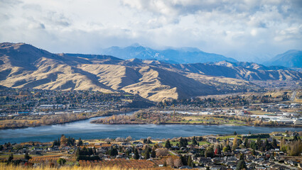 Cascade mountain range and the Columbia river seen from Wenatchee, Washington