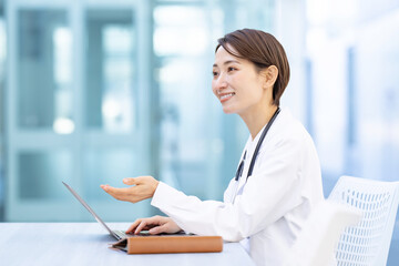 医療・医師・医者・女性