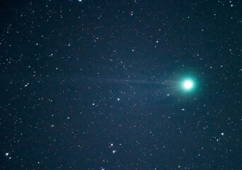 Fototapeta na wymiar ラブジョイ彗星