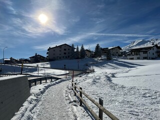Excellently arranged and cleaned winter trails for walking, hiking, sports and recreation in the area of the tourist resorts of Valbella and Lenzerheide in the Swiss Alps - Switzerland (Schweiz)