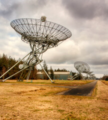 he Westerbork Synthesis Radio Telescope (WSRT) is an aperture synthesis interferometer built on the site of the former World War II Nazi detention and transit camp Westerbork, 