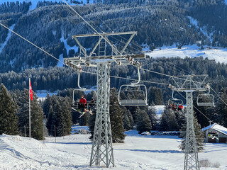 4pers. High speed chairlift (detachable) Pedra Grossa or 4er Hochgeschwindigkeits-Sesselbahn...