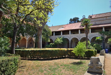 monastery, island Locrum