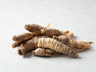 deodeok, mountain herb whose roots have restorative properties