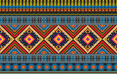 Tribal vector ornament. Seamless African pattern. Ethnic carpet with chevrons. Aztec style. Geometric mosaic on the tile, majolica. Ancient interior. Modern rug. Geo print on textile. Kente Cloth.
