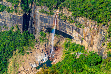 A prism effect on the Nohkalikai waterfalls, Cherrapunji, India
