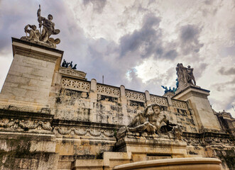 Fototapeta na wymiar Cloudy Altare Della Patria