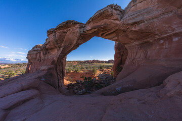 Naklejka na ściany i meble hiking the broken arch trail in arches national park, utah, usa