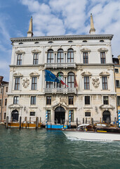 Fototapeta na wymiar Architectural detail in Venice, Italy 