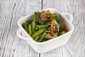Roasted bacon with green bean