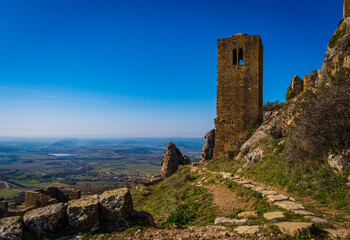 Fototapeta premium castle of loarre spain path to the tower of the queen overlooking the town of loarre