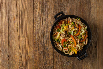 Pasta with chicken in oyster sauce.