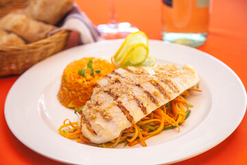 Pescado al Mojo de Ajo, Alta Cocina Mexicana, Platillos