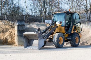 Engin de chantier, vente de sable 