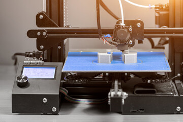 3d printer, printing parts on a 3d printer