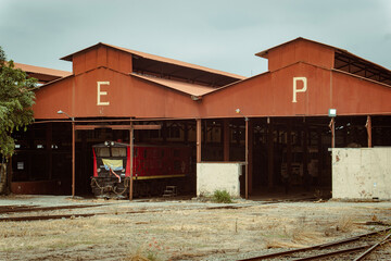 Fototapeta premium old abandoned train
