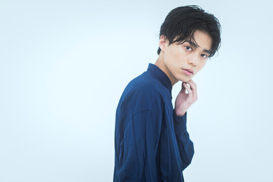 メンズビューティー/ナチュラルメイク/アジア人男性ポートレート