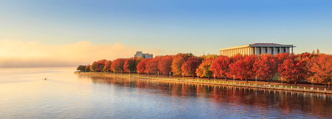 Lake Burley Griffin in Canberra at Autumn
