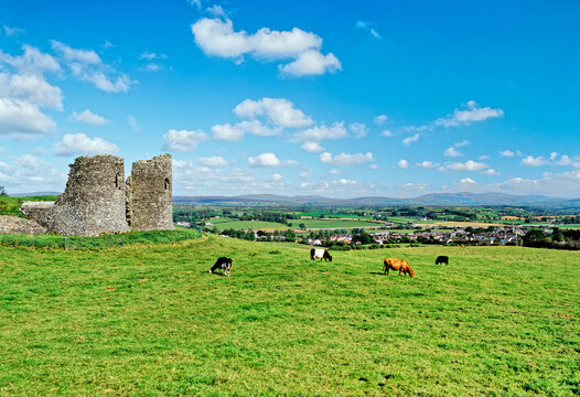 Harry Avery&rsquo;s Castle above the Strule valley S.W. of Newtownstewart, Co. Tyrone, Ireland. 14th century Gaelic stone stronghold