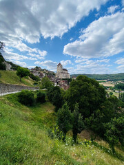 Landscape vue on old histrical small french town Saint Cirq Lapopie 